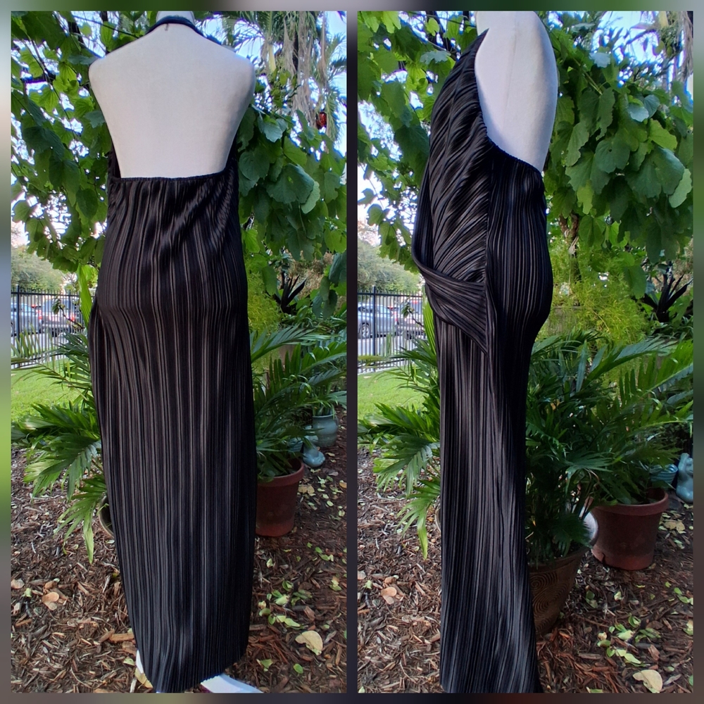 🔥ASOS DRAPED Black PLISSE HALTER Maxi Dress Size 10 EUC - Picture 3 of 12